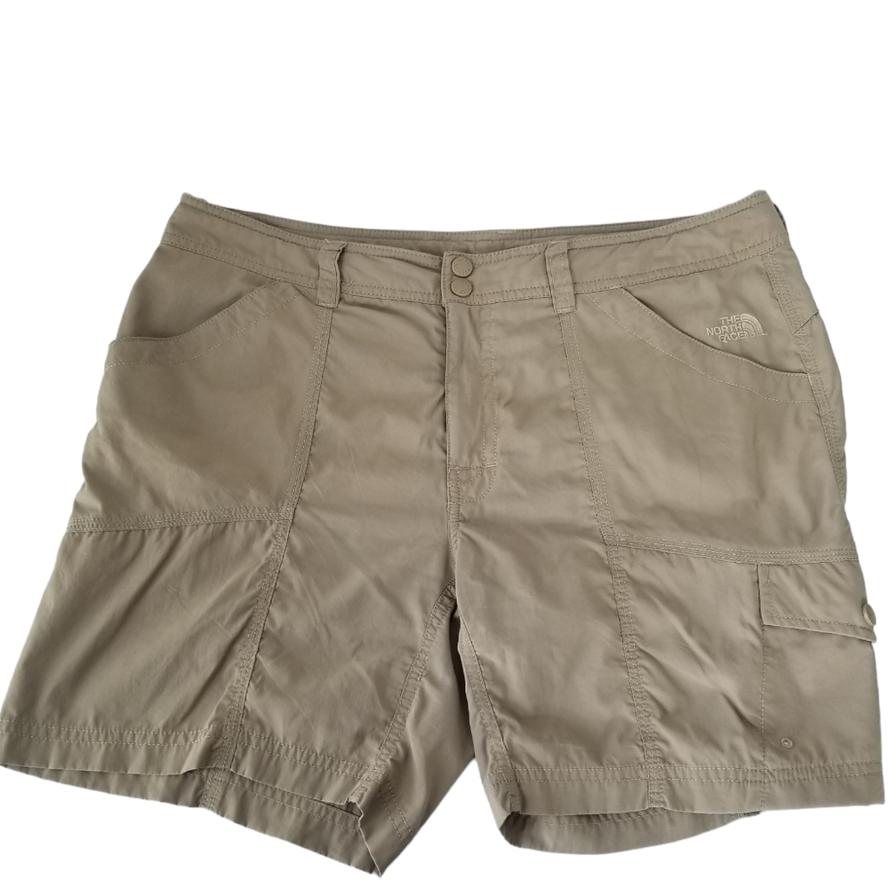 The North Face Tan Cargo Shorts Size 12 Outdoor Hiking Camping